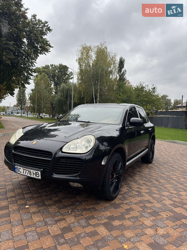 Позашляховик / Кросовер Porsche Cayenne 2005 в Броварах