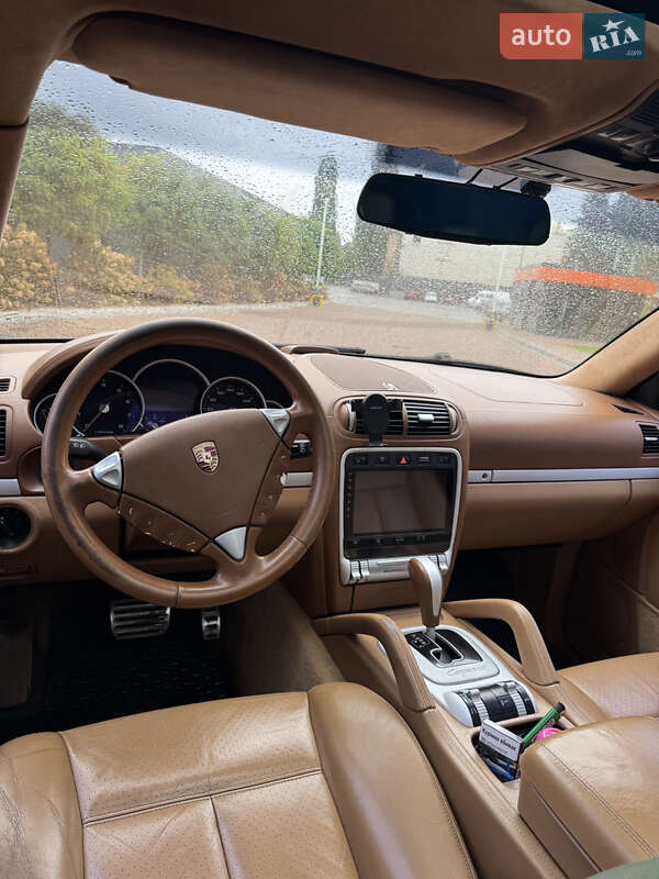 Позашляховик / Кросовер Porsche Cayenne 2005 в Броварах