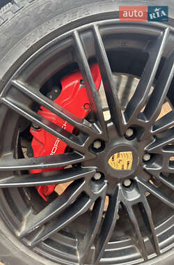 Позашляховик / Кросовер Porsche Cayenne 2005 в 