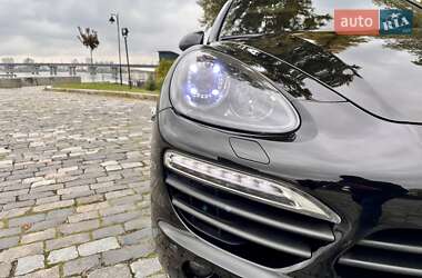 Внедорожник / Кроссовер Porsche Cayenne 2014 в 