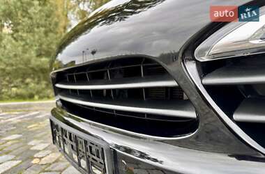 Внедорожник / Кроссовер Porsche Cayenne 2014 в 