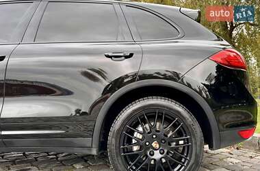 Внедорожник / Кроссовер Porsche Cayenne 2014 в 