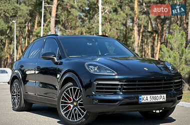 Позашляховик / Кросовер Porsche Cayenne 2019 в 