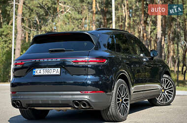 Позашляховик / Кросовер Porsche Cayenne 2019 в 