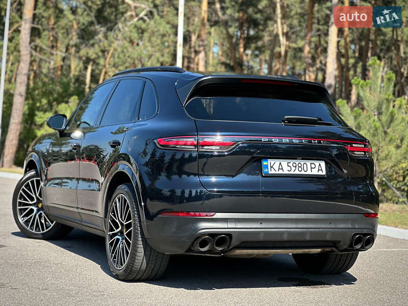 Позашляховик / Кросовер Porsche Cayenne 2019 в Києві