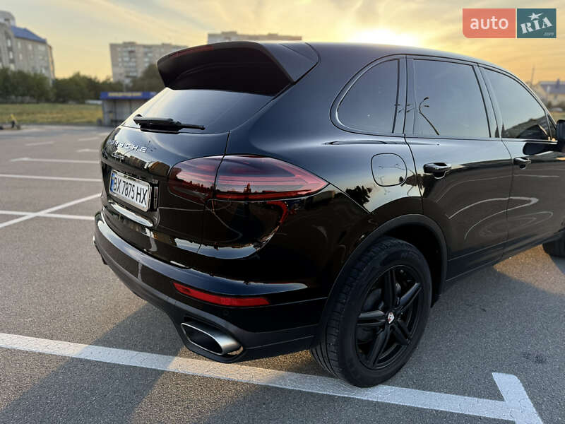 Позашляховик / Кросовер Porsche Cayenne 2014 в Кам'янець-Подільському