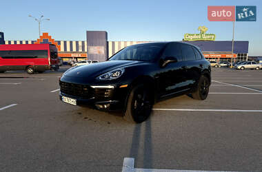 Внедорожник / Кроссовер Porsche Cayenne 2014 в 