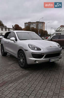 Внедорожник / Кроссовер Porsche Cayenne 2012 в Тернополе