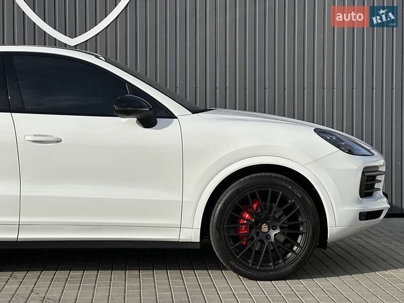 Позашляховик / Кросовер Porsche Cayenne 2020 в Мукачевому