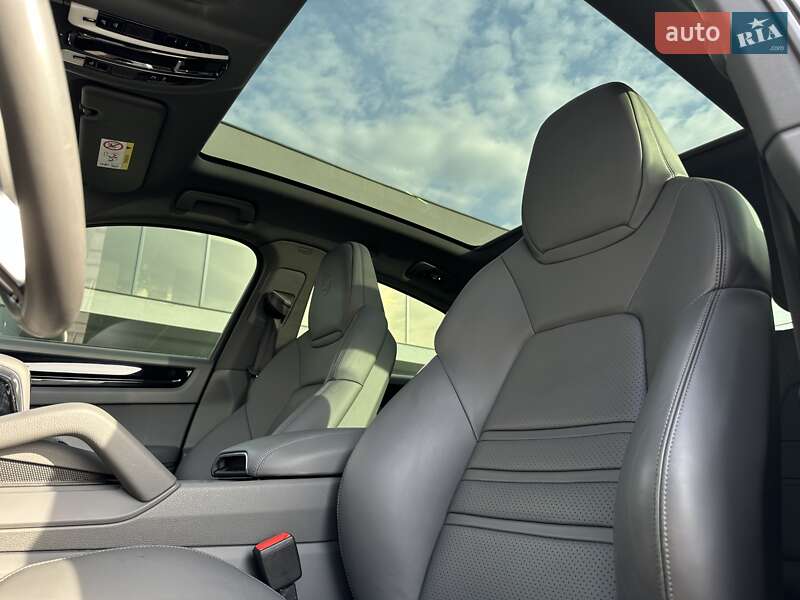 Позашляховик / Кросовер Porsche Cayenne 2020 в Мукачевому