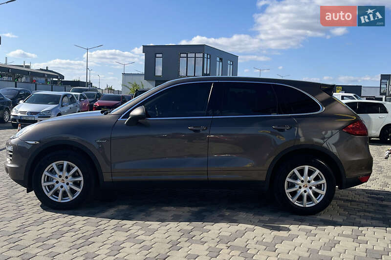 Позашляховик / Кросовер Porsche Cayenne 2013 в Мукачевому