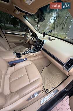 Позашляховик / Кросовер Porsche Cayenne 2011 в 