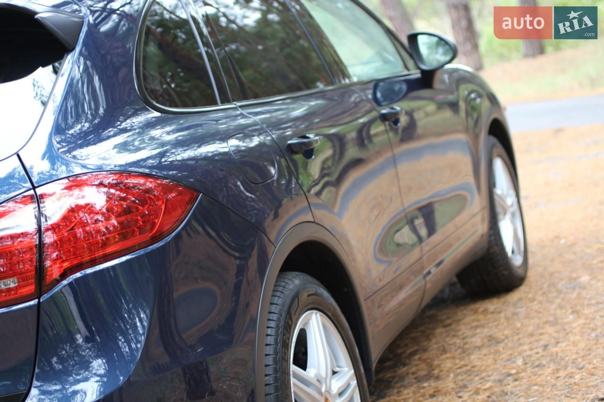 Porsche Cayenne 2011 VIN WP1AA2A23BLA09322 фото оголошення 20 з 39
