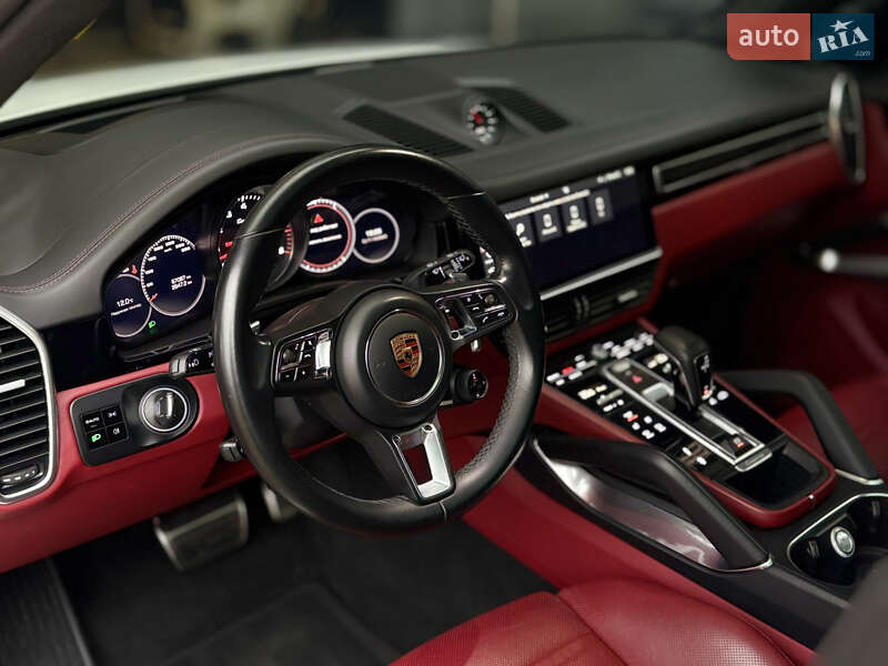 Внедорожник / Кроссовер Porsche Cayenne 2018 в Харькове