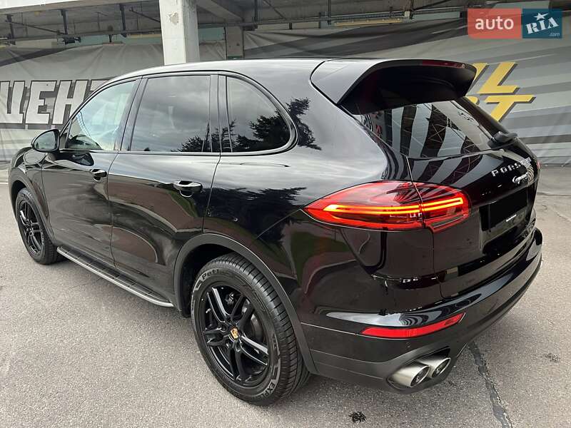 Позашляховик / Кросовер Porsche Cayenne 2015 в Києві фото 11 Позашляховик / Кросовер Porsche Cayenne 2015 в Києві