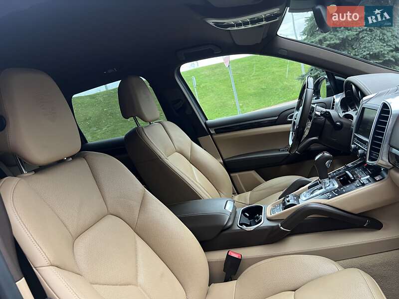 Позашляховик / Кросовер Porsche Cayenne 2015 в Києві фото 22 Позашляховик / Кросовер Porsche Cayenne 2015 в Києві