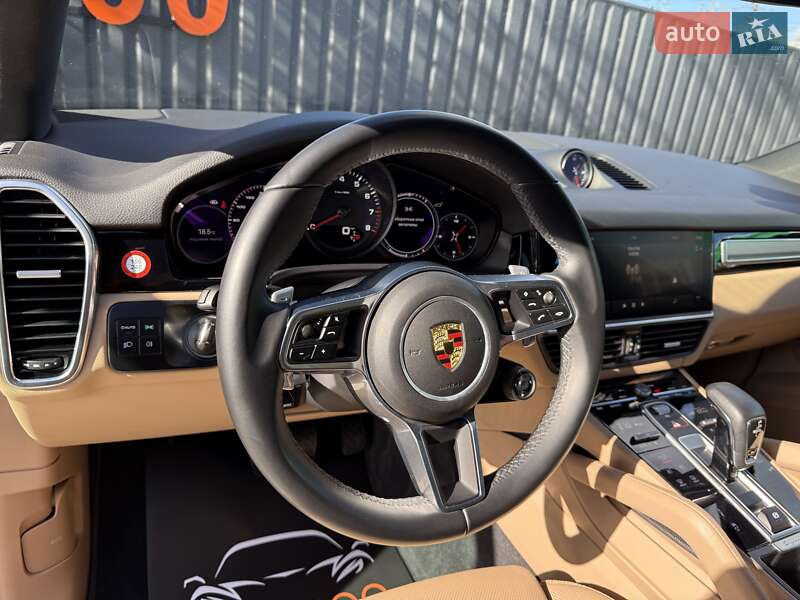 Позашляховик / Кросовер Porsche Cayenne 2022 в Києві
