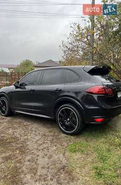 Позашляховик / Кросовер Porsche Cayenne 2010 в 