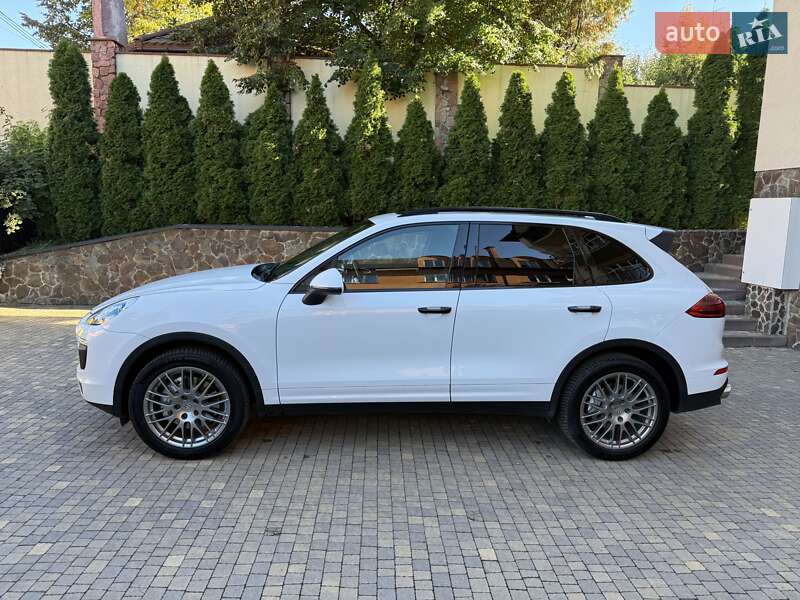 Внедорожник / Кроссовер Porsche Cayenne 2017 в Киеве фото 18 Внедорожник / Кроссовер Porsche Cayenne 2017 в Киеве