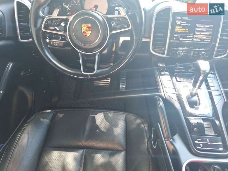Внедорожник / Кроссовер Porsche Cayenne 2014 в Днепре