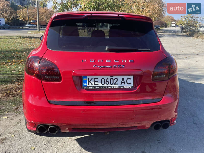 Внедорожник / Кроссовер Porsche Cayenne 2014 в Днепре