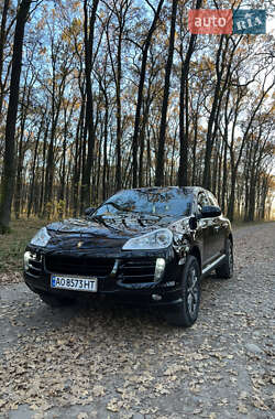 Внедорожник / Кроссовер Porsche Cayenne 2010 в Тячеве