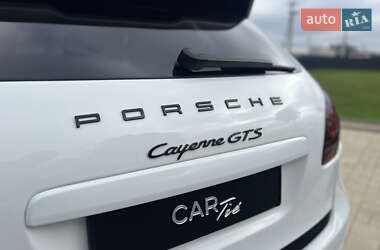 Позашляховик / Кросовер Porsche Cayenne 2013 в  фото 19 Позашляховик / Кросовер Porsche Cayenne 2013 в