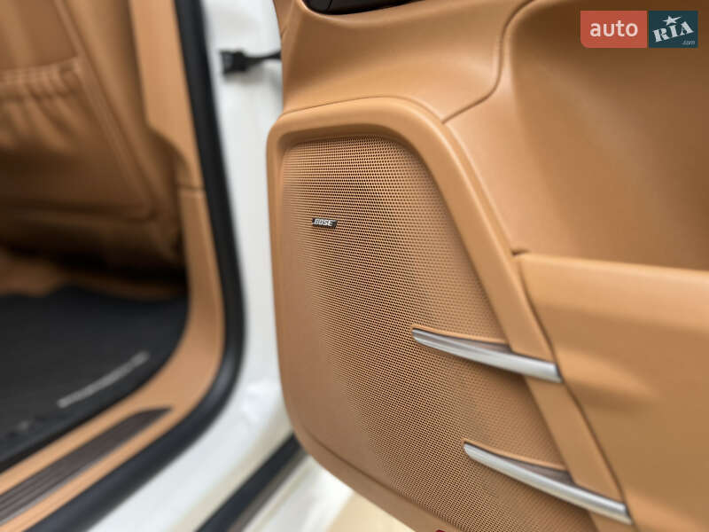 Внедорожник / Кроссовер Porsche Cayenne 2013 в Львове фото 35 Внедорожник / Кроссовер Porsche Cayenne 2013 в Львове