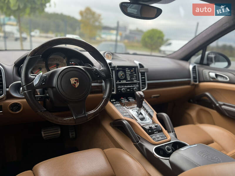 Внедорожник / Кроссовер Porsche Cayenne 2013 в Львове фото 39 Внедорожник / Кроссовер Porsche Cayenne 2013 в Львове