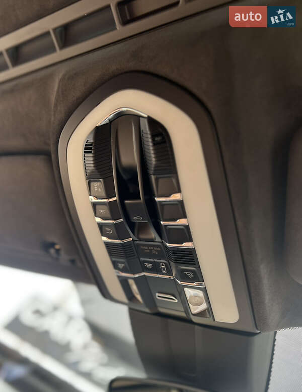 Внедорожник / Кроссовер Porsche Cayenne 2013 в Львове фото 45 Внедорожник / Кроссовер Porsche Cayenne 2013 в Львове