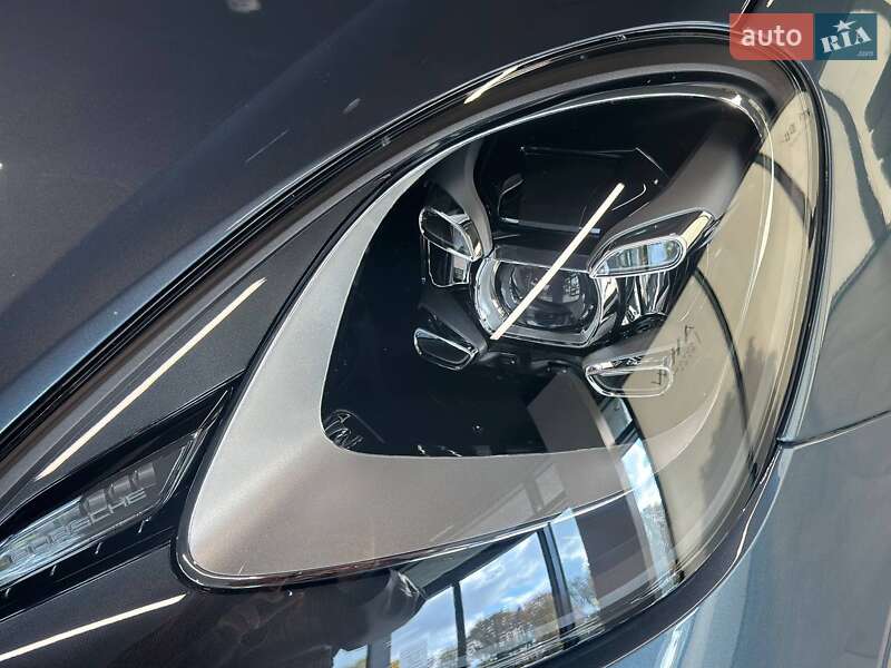 Позашляховик / Кросовер Porsche Cayenne 2019 в Львові