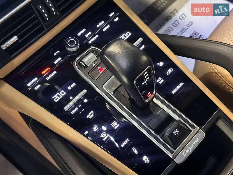 Позашляховик / Кросовер Porsche Cayenne 2019 в Львові