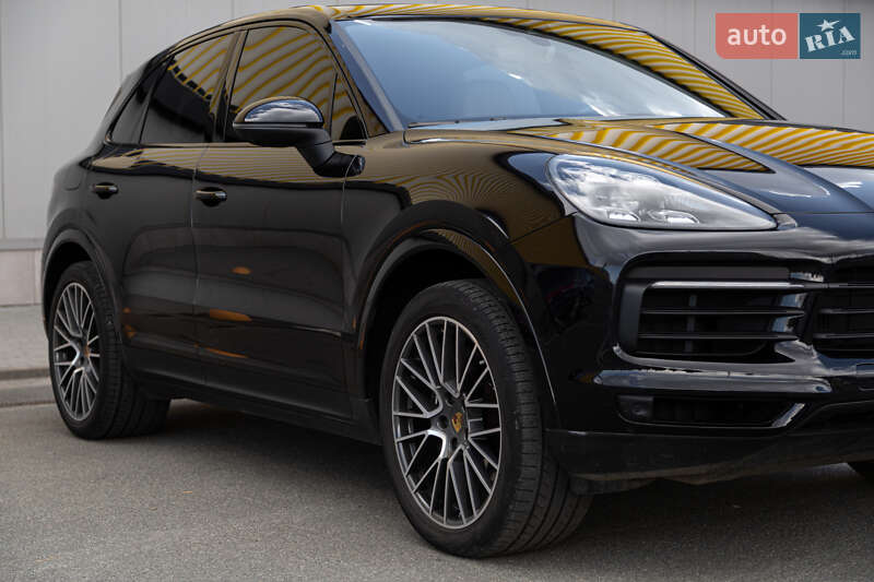Позашляховик / Кросовер Porsche Cayenne 2020 в Києві