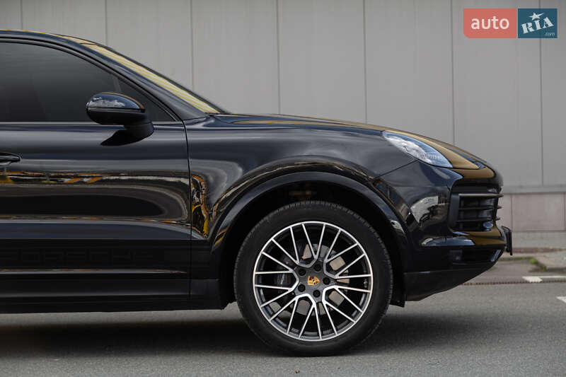Позашляховик / Кросовер Porsche Cayenne 2020 в Києві