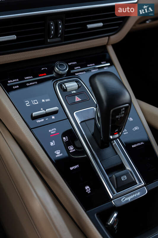 Позашляховик / Кросовер Porsche Cayenne 2020 в Києві