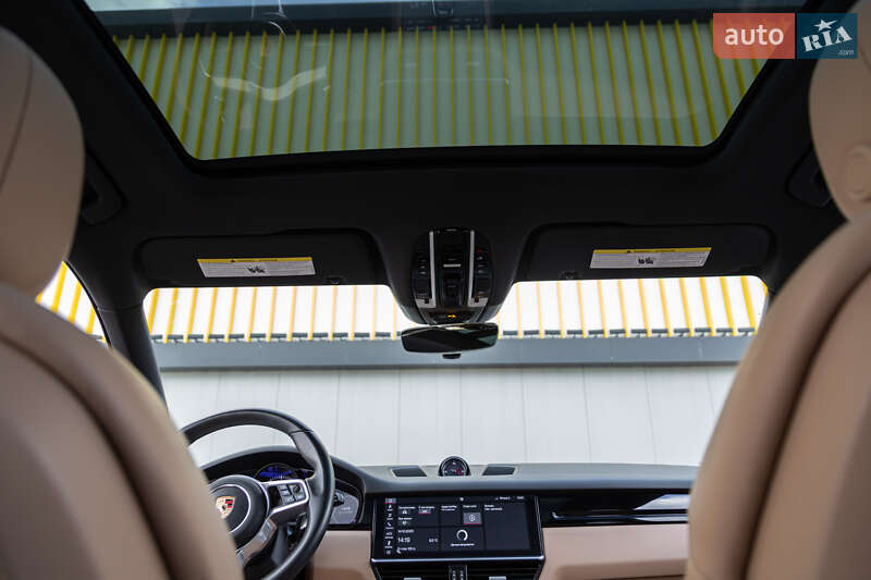 Позашляховик / Кросовер Porsche Cayenne 2020 в Києві