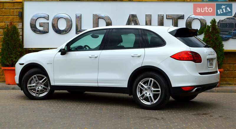 Позашляховик / Кросовер Porsche Cayenne 2012 в Одесі