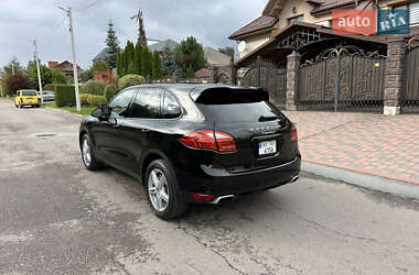 Внедорожник / Кроссовер Porsche Cayenne 2014 в 