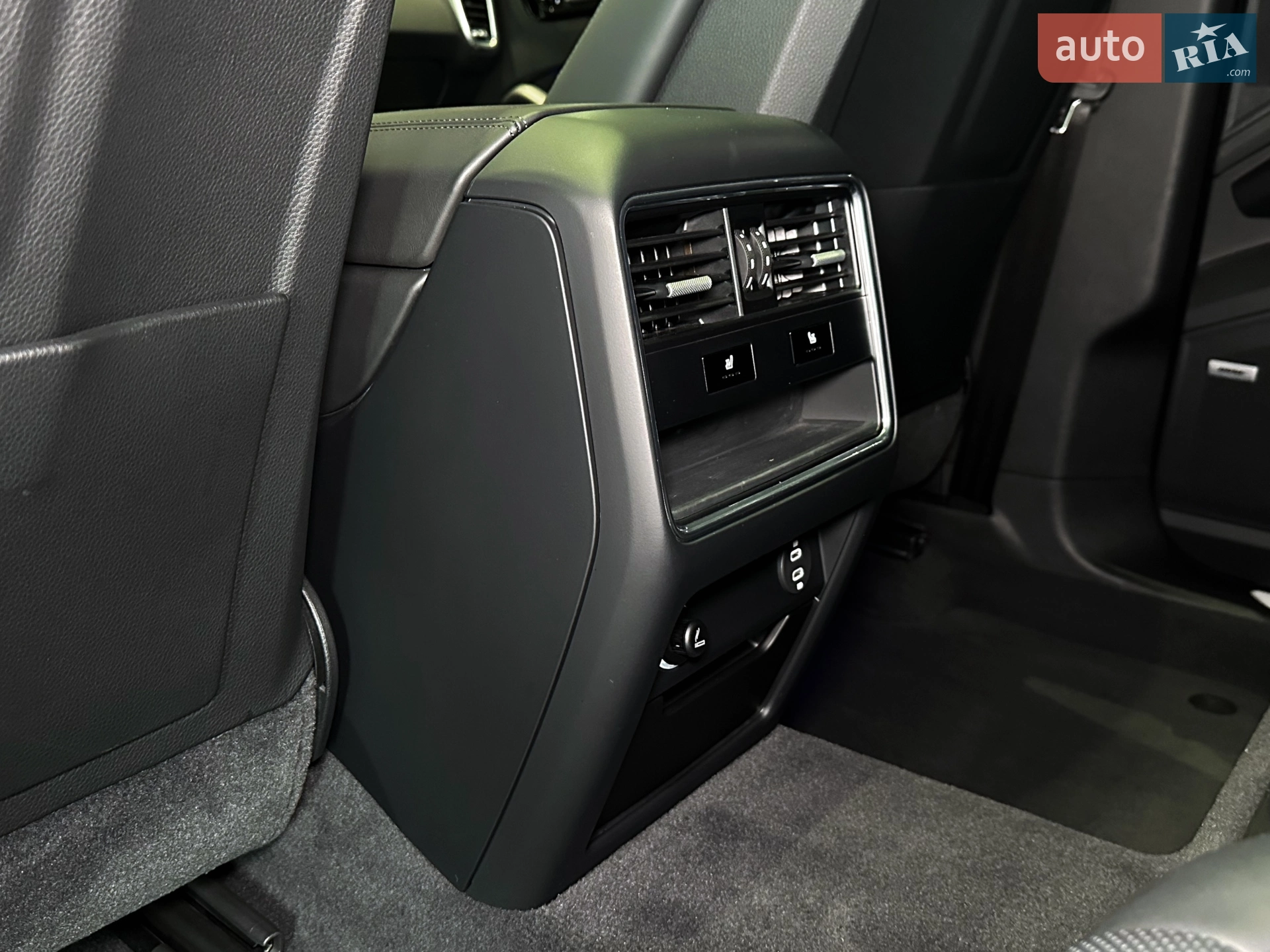 2019 Porsche Cayenne - мініатюра 33