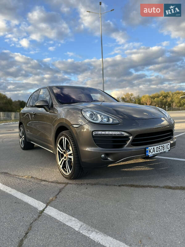 Внедорожник / Кроссовер Porsche Cayenne 2011 в Запорожье фото 9 Внедорожник / Кроссовер Porsche Cayenne 2011 в Запорожье