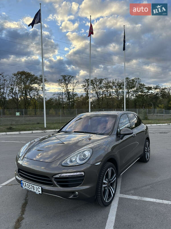 Внедорожник / Кроссовер Porsche Cayenne 2011 в Запорожье фото 15 Внедорожник / Кроссовер Porsche Cayenne 2011 в Запорожье