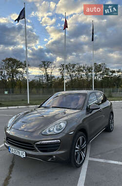 Позашляховик / Кросовер Porsche Cayenne 2011 в 