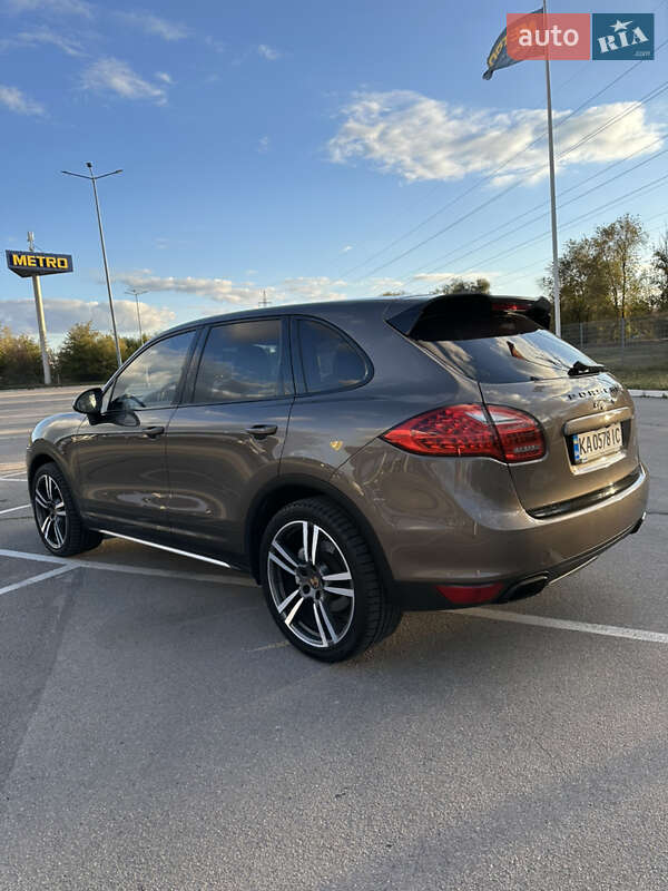 Внедорожник / Кроссовер Porsche Cayenne 2011 в Запорожье фото 22 Внедорожник / Кроссовер Porsche Cayenne 2011 в Запорожье