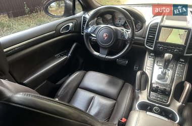 Позашляховик / Кросовер Porsche Cayenne 2011 в 