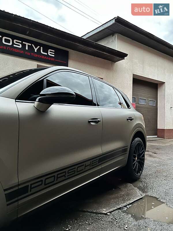 Позашляховик / Кросовер Porsche Cayenne 2018 в Івано-Франківську
