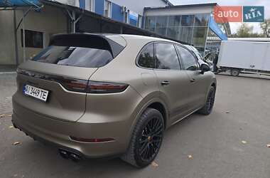 Внедорожник / Кроссовер Porsche Cayenne 2018 в 
