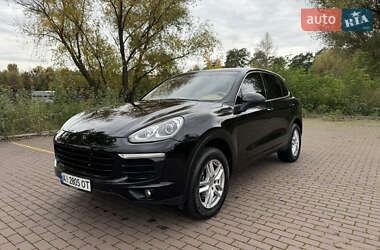 Внедорожник / Кроссовер Porsche Cayenne 2016 в Киеве