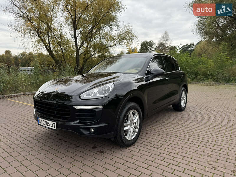 Внедорожник / Кроссовер Porsche Cayenne 2016 в Киеве