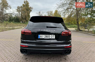 Позашляховик / Кросовер Porsche Cayenne 2016 в Києві