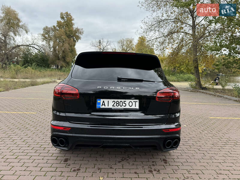 Внедорожник / Кроссовер Porsche Cayenne 2016 в Киеве